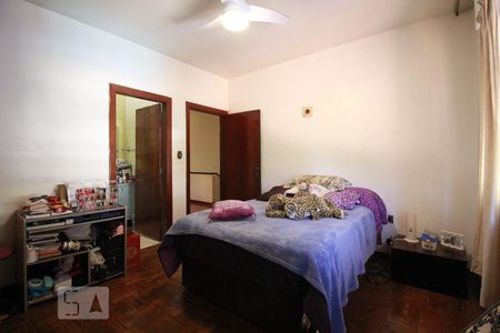 Casa à venda com 450m², 5 quartos e 3 vagasQuarto