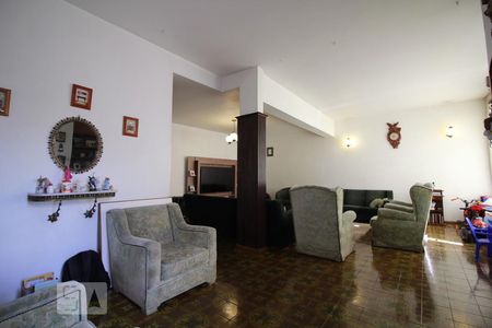 Sala de casa à venda com 5 quartos, 450m² em Cambuci, São Paulo