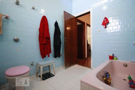 Casa à venda com 450m², 5 quartos e 3 vagasBanheiro