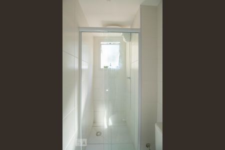 Banheiro  de apartamento para alugar com 2 quartos, 41m² em Jardim São Savério, São Paulo