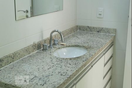 Apartamento à venda com 40m², 1 quarto e 1 vagaPia