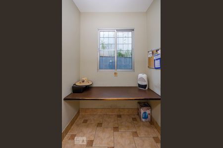 Casa para alugar com 215m², 4 quartos e 6 vagas Casa para alugar com 215m², 4 quartos e 6 vagasQuarto de Serviço