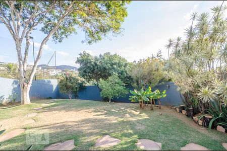 Casa para alugar com 215m², 4 quartos e 6 vagasÁrea Externa