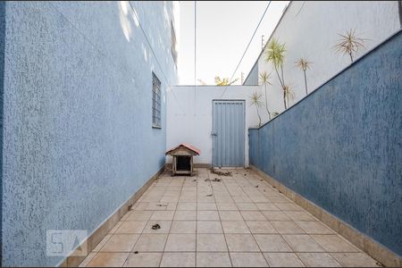 Casa para alugar com 215m², 4 quartos e 6 vagas