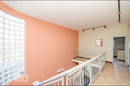 Casa para alugar com 215m², 4 quartos e 6 vagas