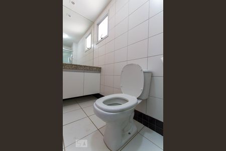 Apartamento para alugar com 63m², 2 quartos e 2 vagas Apartamento para alugar com 63m², 2 quartos e 2 vagasBanheiro