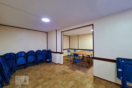 Apartamento à venda com 70m², 3 quartos e 1 vaga Apartamento à venda com 70m², 3 quartos e 1 vagaÁrea comum - Salão de festas