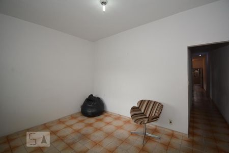 Sala de casa à venda com 4 quartos, 240m² em Pilares, Rio de Janeiro