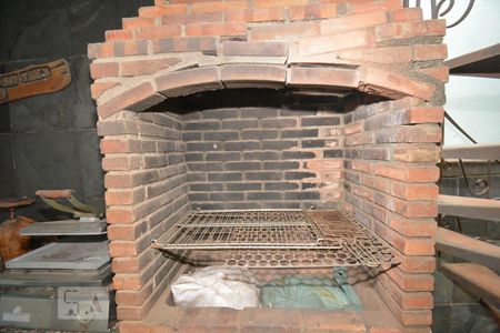 Casa à venda com 240m², 4 quartos e 2 vagasChurrasqueira - Quintal