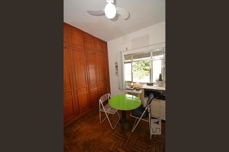 Casa à venda com 240m², 4 quartos e 2 vagasSuíte 2 do Segundo Piso