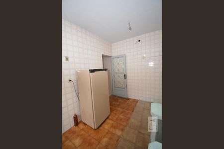 Casa à venda com 240m², 4 quartos e 2 vagasCozinha