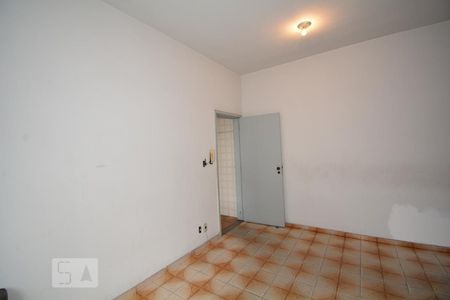 Casa à venda com 240m², 4 quartos e 2 vagasCopa