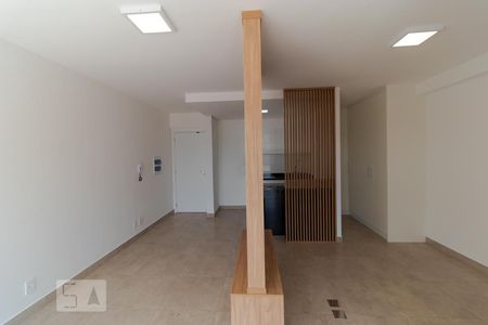 Sala de kitnet/studio para alugar com 1 quarto, 43m² em Centro, Campinas