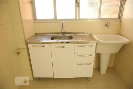 Sala/Cozinha de apartamento à venda com 2 quartos, 47m² em Liberdade, São Paulo