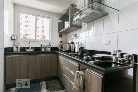 Apartamento à venda com 86m², 3 quartos e 2 vagasCozinha
