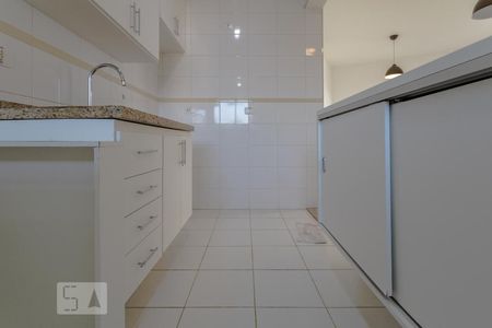 Apartamento para alugar com 69m², 2 quartos e 1 vaga Apartamento para alugar com 69m², 2 quartos e 1 vagaCozinha