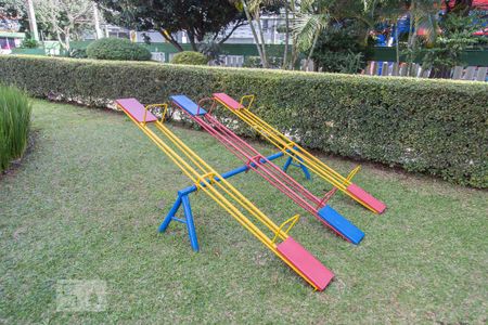 Apartamento para alugar com 49m², 2 quartos e 1 vaga Apartamento para alugar com 49m², 2 quartos e 1 vagaÁrea Comum - Playground