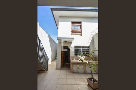 Casa à venda com 160m², 3 quartos e 1 vagaQuintal