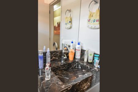 Casa à venda com 160m², 3 quartos e 1 vagaBanheiro 02