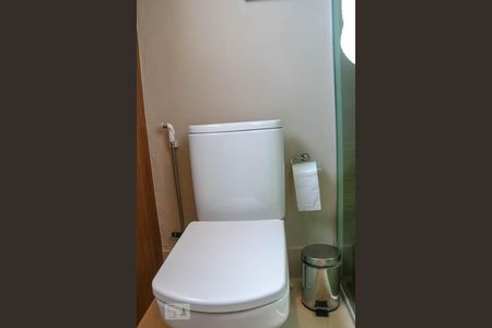 Apartamento à venda com 110m², 4 quartos e 2 vagas Apartamento à venda com 110m², 4 quartos e 2 vagasBanheiro Social