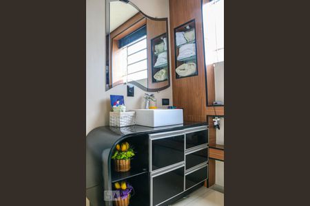 Apartamento à venda com 110m², 4 quartos e 2 vagas Apartamento à venda com 110m², 4 quartos e 2 vagasBanheiro Social