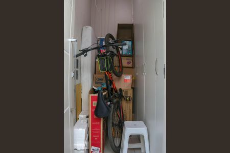 Apartamento à venda com 110m², 4 quartos e 2 vagas Apartamento à venda com 110m², 4 quartos e 2 vagasDespensa