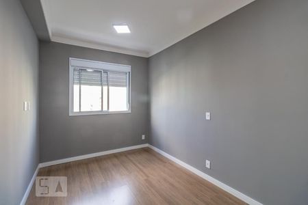 Quarto de apartamento para alugar com 1 quarto, 40m² em Jardim Tupanci, Barueri