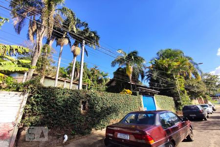 Casa à venda com 100m², 3 quartos e 1 vaga Casa à venda com 100m², 3 quartos e 1 vagaFachada