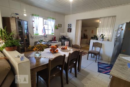 Casa à venda com 100m², 3 quartos e 1 vaga Casa à venda com 100m², 3 quartos e 1 vagaSala de Jantar