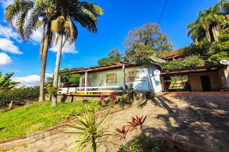 Casa à venda com 100m², 3 quartos e 1 vaga Casa à venda com 100m², 3 quartos e 1 vagaFachada