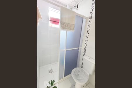 Casa à venda com 100m², 3 quartos e 1 vaga Casa à venda com 100m², 3 quartos e 1 vagaBanheiro de Serviço