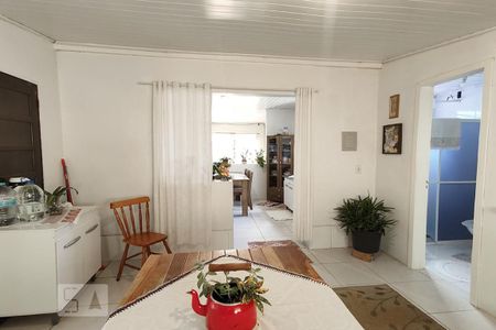 Casa à venda com 100m², 3 quartos e 1 vaga Casa à venda com 100m², 3 quartos e 1 vagaCozinha e copa