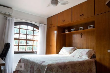 Suíte de casa à venda com 3 quartos, 125m² em Vila Basileia, São Paulo