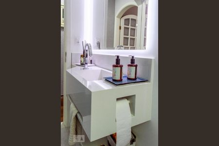 Lavabo de casa à venda com 3 quartos, 125m² em Vila Basileia, São Paulo
