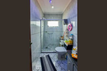 Casa à venda com 206m², 4 quartos e 2 vagasBanheiro 