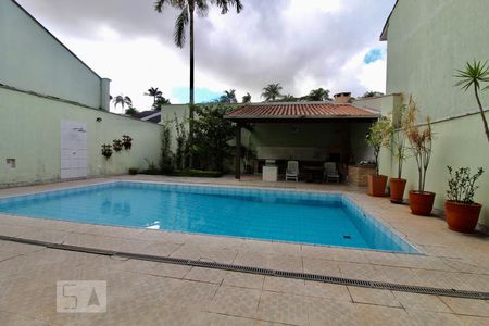 Casa à venda com 900m², 5 quartos e 3 vagasPiscina