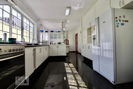 Casa à venda com 900m², 5 quartos e 3 vagasCozinha