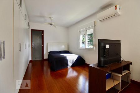 Casa à venda com 900m², 5 quartos e 3 vagasSuíte 3