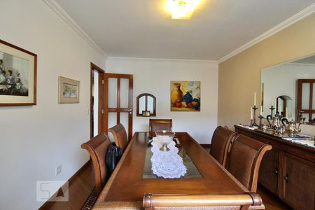 Casa à venda com 900m², 5 quartos e 3 vagasSala de Jantar