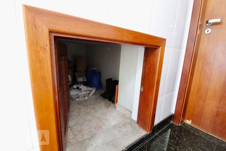 Casa à venda com 900m², 5 quartos e 3 vagasdepósito