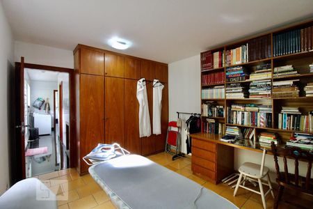 Casa à venda com 900m², 5 quartos e 3 vagasQuarto de Serviço 1