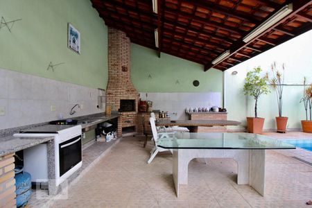 Casa à venda com 900m², 5 quartos e 3 vagasPiscina - Churrasqueira