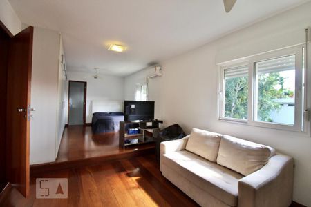 Casa à venda com 900m², 5 quartos e 3 vagasSuíte 3