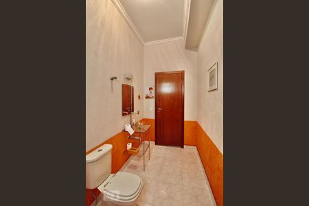 Casa à venda com 900m², 5 quartos e 3 vagasBanheiro da Piscina 1