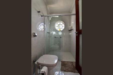 Casa à venda com 900m², 5 quartos e 3 vagasBanheiro da Suíte 3