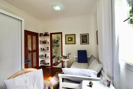 Casa à venda com 900m², 5 quartos e 3 vagasSuíte 1