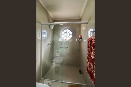 Casa à venda com 900m², 5 quartos e 3 vagasBanheiro da Suíte 4