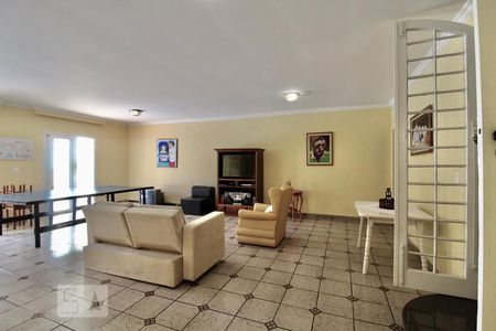 Casa à venda com 900m², 5 quartos e 3 vagasSalão de Festa