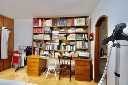 Casa à venda com 900m², 5 quartos e 3 vagasQuarto de Serviço 1