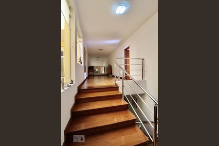 Casa à venda com 900m², 5 quartos e 3 vagasCorredor